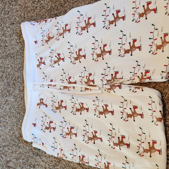 AE Christmas joggers - Picture 3 of 8